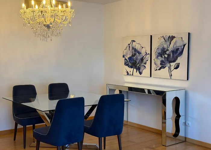 Azores Lava T3 شقة *